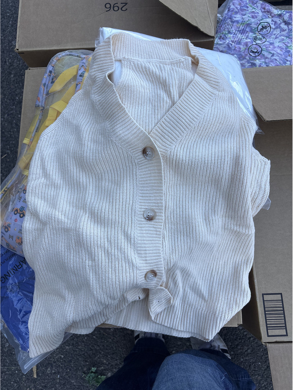 NWT Cream Ribbed Knit V-Neck Button Front Cardigan Neutral Sweater Top